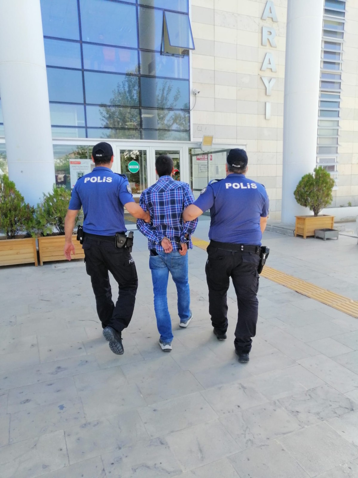 Elazığ'da hırsızlık yapan 1 şüpheli tutuklandı