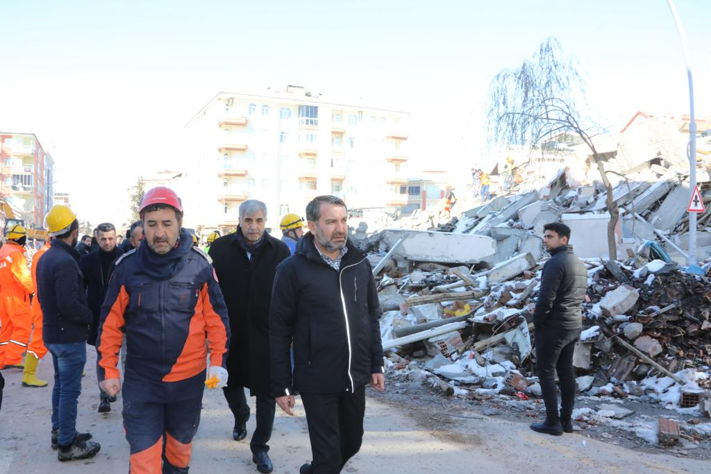 Başkan Şerifoğulları Deprem Bölgesi Malatya’daki Yardım Çalışmalarını Sürdürüyor