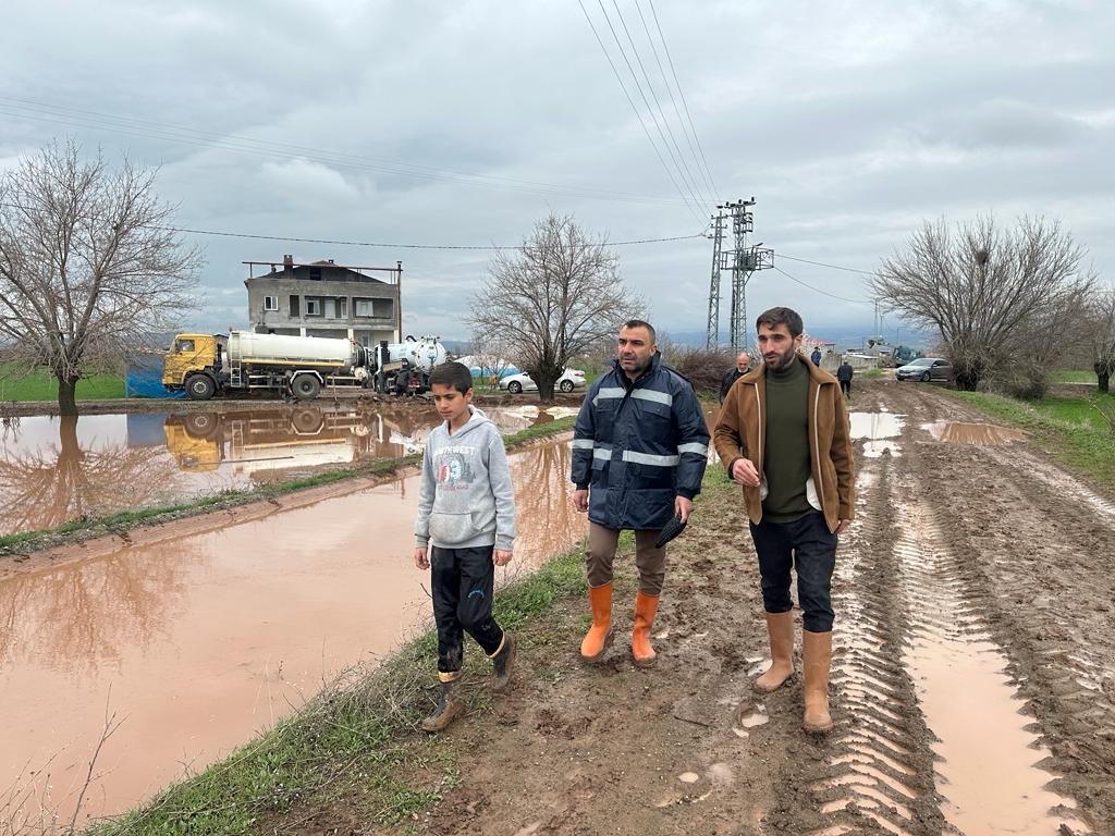 Elazığ'da sağanak yağış sonrası evler ve tarım arazileri sular altında kaldı