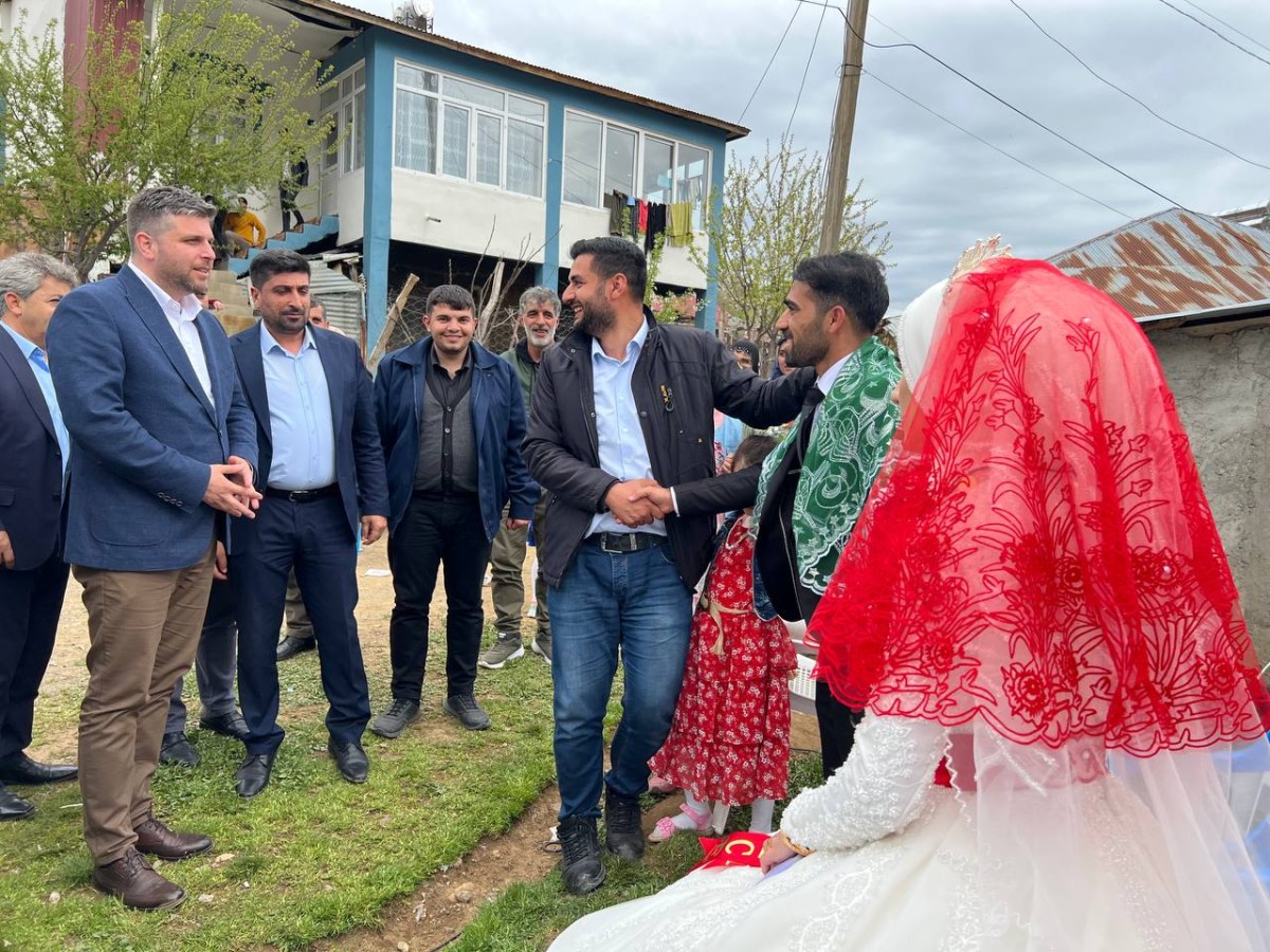 AK Parti Elazığ Milletvekili Adayı Mahmut Rıdvan Nazırlı, Arıcak ve Alacakaya ilçelerini ziyaret etti