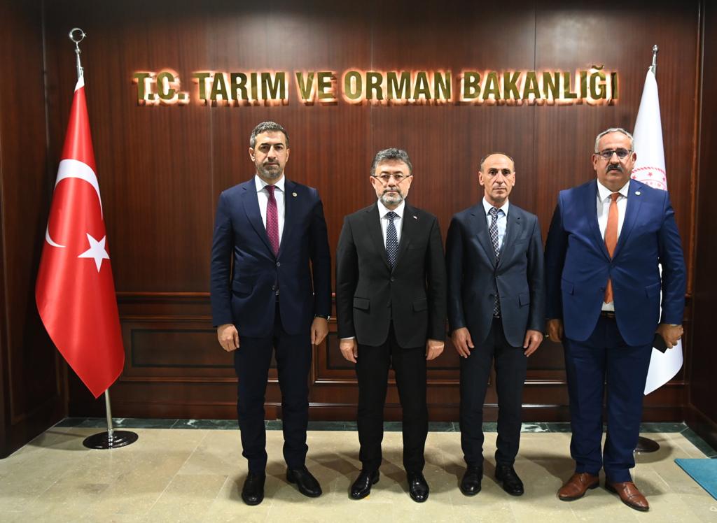 Elazığ’ın beklentilerine Bakanlıklar düzeyinde çözüm arayan MHP Milletvekili Işıkver; Tarım Bakanıyla biaraya geldi