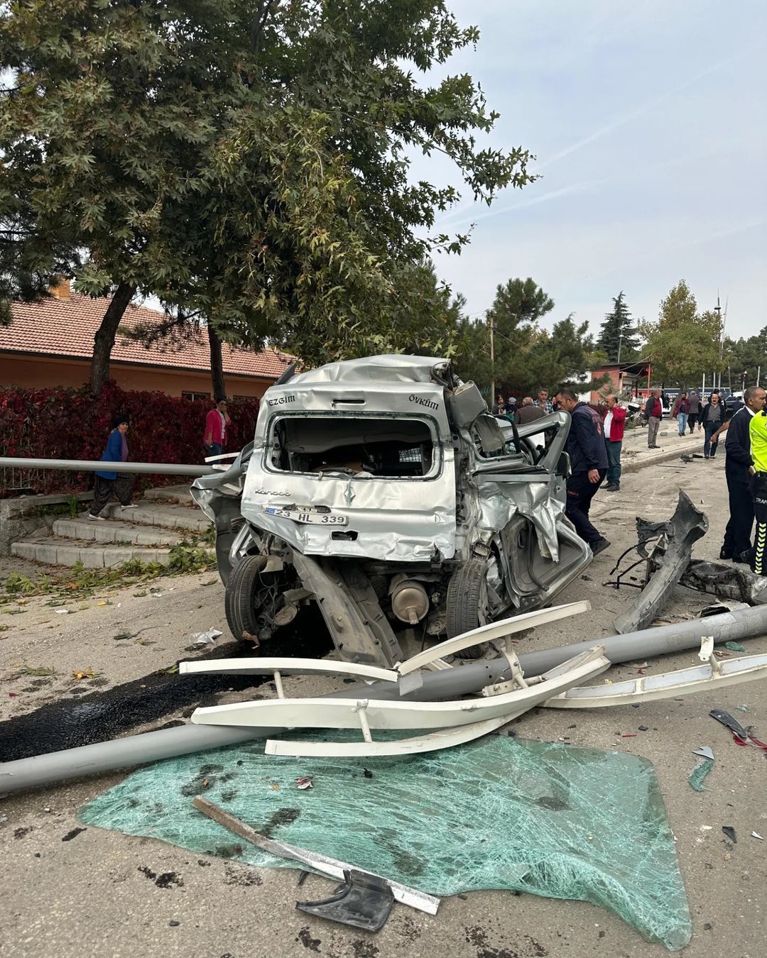 Elazığ’da feci kaza: 1 ölü 16 yaralı