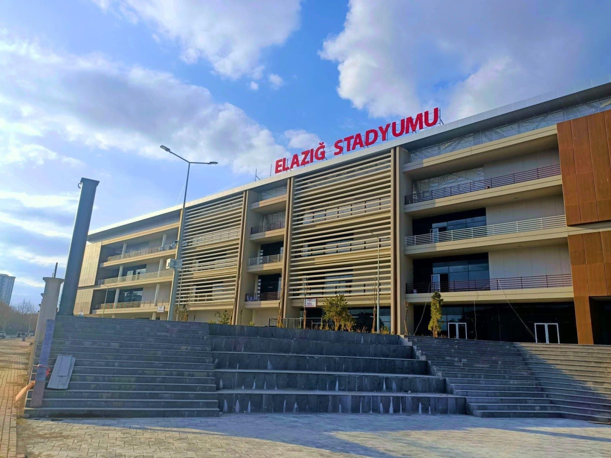 Stadyumdan Atatürk isminin kaldırılmasıyla ilgili idare soruşturma başlatılacak